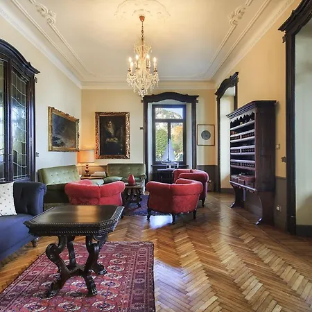 Sleeps 10 Wifi * Baveno